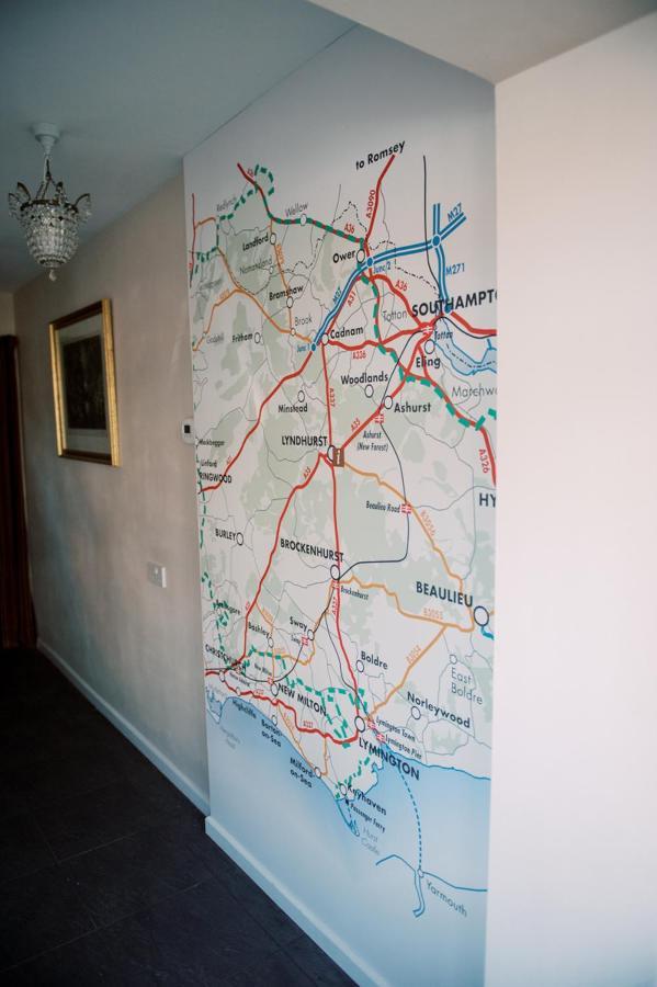 4 Lyndhurst Rd Brockenhurst Extérieur photo