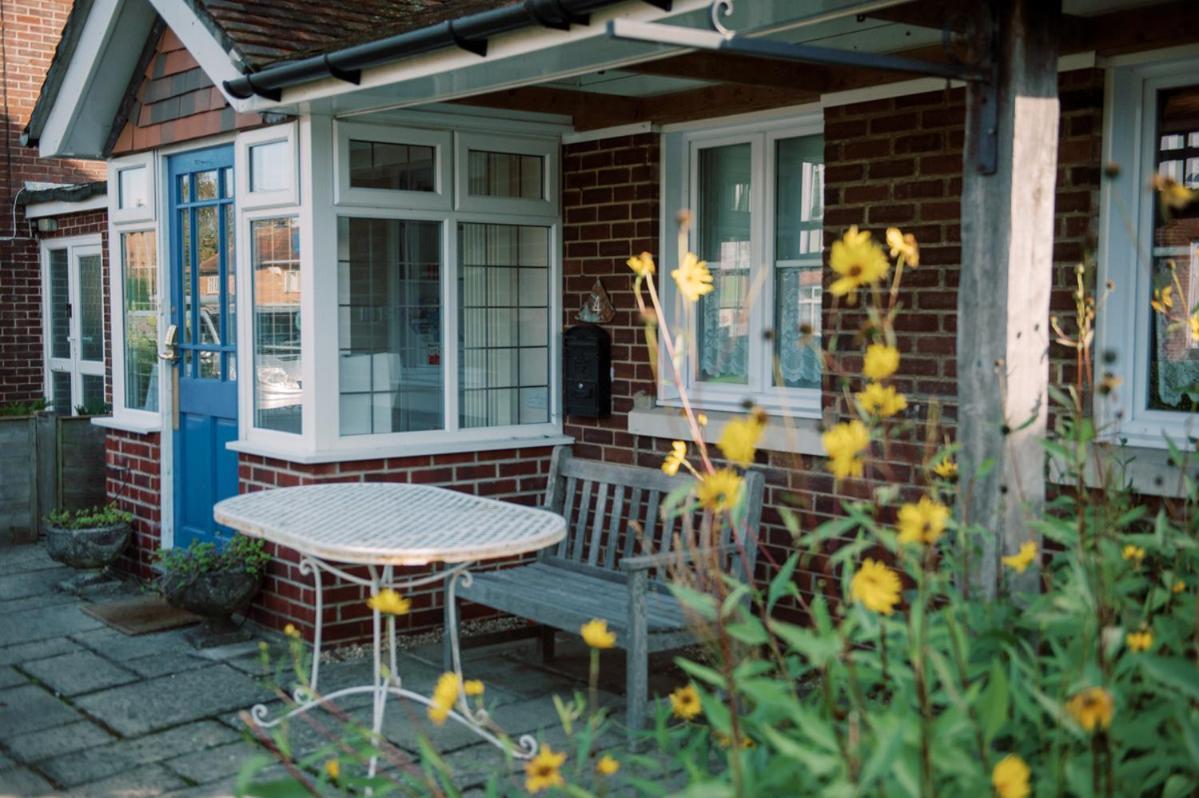 4 Lyndhurst Rd Brockenhurst Extérieur photo