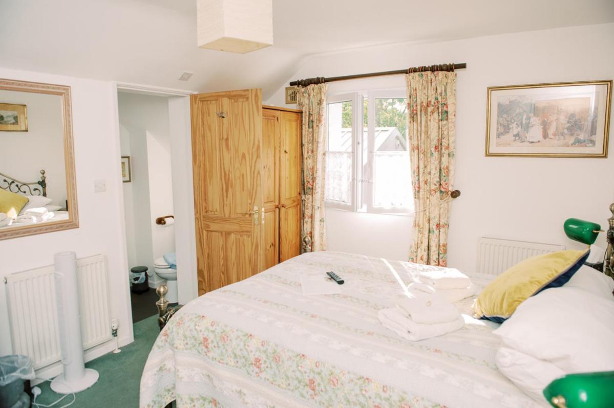 4 Lyndhurst Rd Brockenhurst Extérieur photo