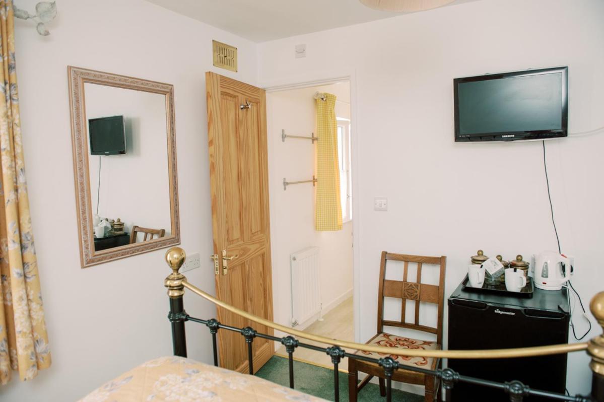 4 Lyndhurst Rd Brockenhurst Extérieur photo